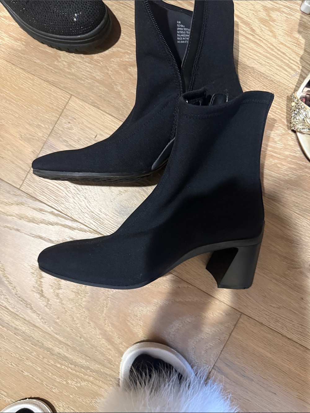 AEROSOLES Black Stretch Sock Ankle Boots with Block Heel